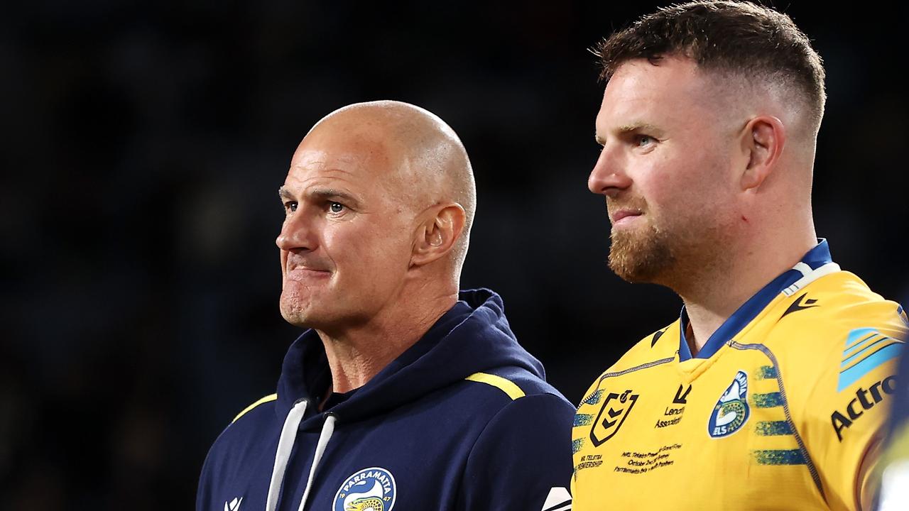 Eels coach Brad Arthur and Nathan Brown after the grand final loss. Picture: Mark Kolbe/Getty Images