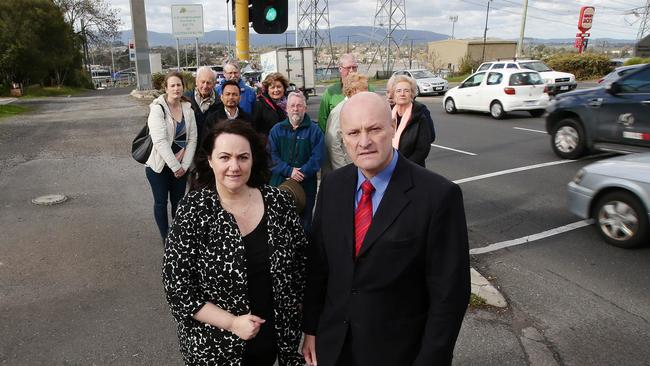 Ringwood state Liberal MP Dee Ryall and opposition roads spokesman David Hodgett at today’s announcement. Picture: Andrew Tauber