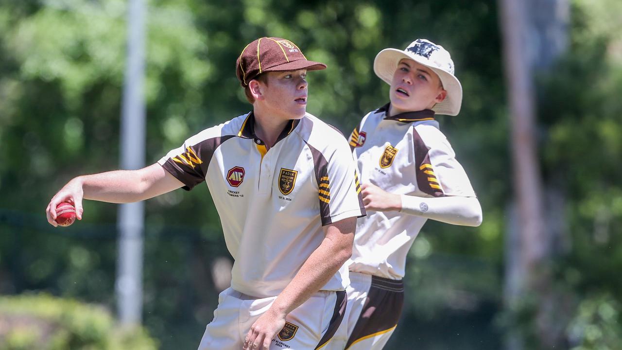 AIC First XI cricket between Villanova College and Padua College; Photography by Stephen Archer