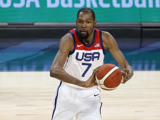 LAS VEGAS, NEVADA - JULY 10: Kevin Durant #7 of the United States passes the ball up the court against Nigeria during an exhibition game at Michelob ULTRA Arena ahead of the Tokyo Olympic Games on July 10, 2021 in Las Vegas, Nevada. Nigeria defeated the United States 90-87.   Ethan Miller/Getty Images/AFP == FOR NEWSPAPERS, INTERNET, TELCOS & TELEVISION USE ONLY ==