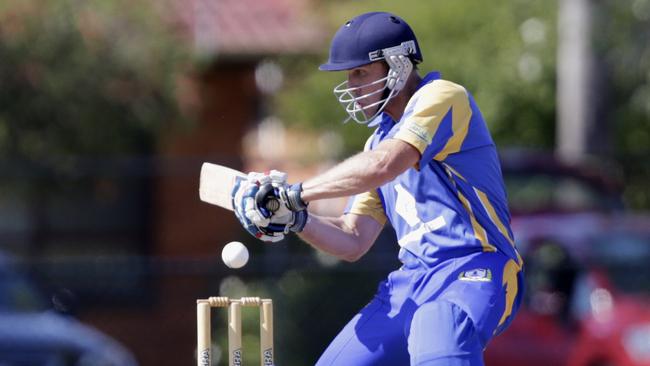 Luke Wintle batting for Noble Park in the VSDCA. Picture: Valeriu Campan