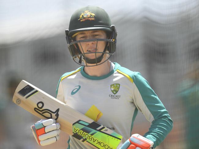 MACKAY, AUSTRALIA - SEPTEMBER 23: Rachael Haynes is seen during an Australian One Day International team training session at Great Barrier Reef Arena on September 23, 2021 in Mackay, Australia. (Photo by Albert Perez/Getty Images)