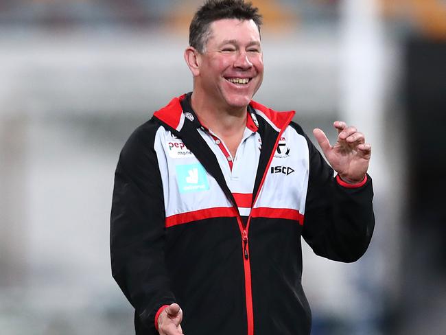 BRISBANE, AUSTRALIA - AUGUST 10: Saints coach Brett Ratten looks on before the round 11 AFL match between the St Kilda Saints and the Geelong Cats at The Gabba on August 10, 2020 in Brisbane, Australia. (Photo by Jono Searle/AFL Photos/via Getty Images)