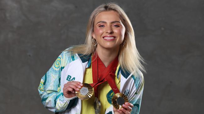 Gold Coast Bulletin Woman of the Year by Harvey Norman and Paralympics dual gold medallist Alexa Leary. Picture: Glenn Hampson