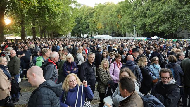 Near the end of the queue is a zigzag shaped line with a sea of people. Picture: Chris Jackson/Getty Images