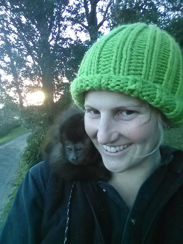 Shoalhaven Zookeeper Jen Brown rejoins lions despite mauling | Daily