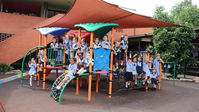St Sebastian’s Primary School. From L-R: Soliana, Matilda, Lily, Coco, Poppy, Madeleine, Harvey, Frank, Theo, Mia, William, Thea, Ashley, Elliot, Natalie Holly, Charlie, Aalin, Alexandrea, Briar, Chloe, Lucy, Vivienne, Pascoe and Willow. PHOTO: Supplied