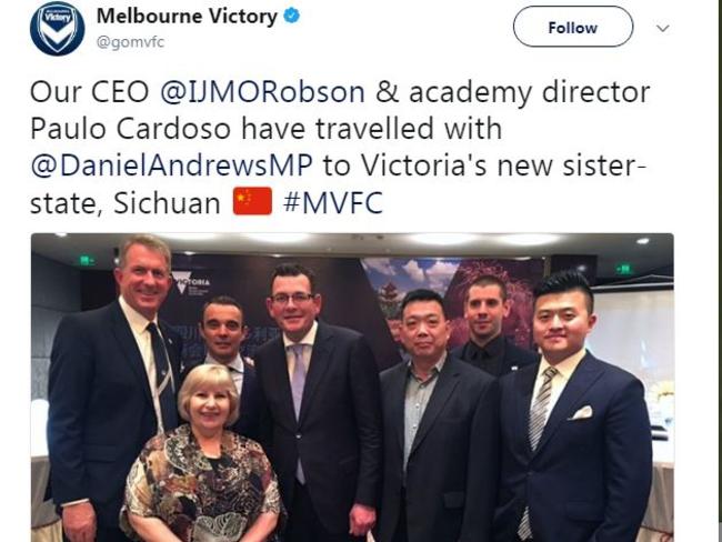 Mike Yang (right) and Guo Jing Chen (third from right) pictured with Daniel Andrews on his 2016 China trip.