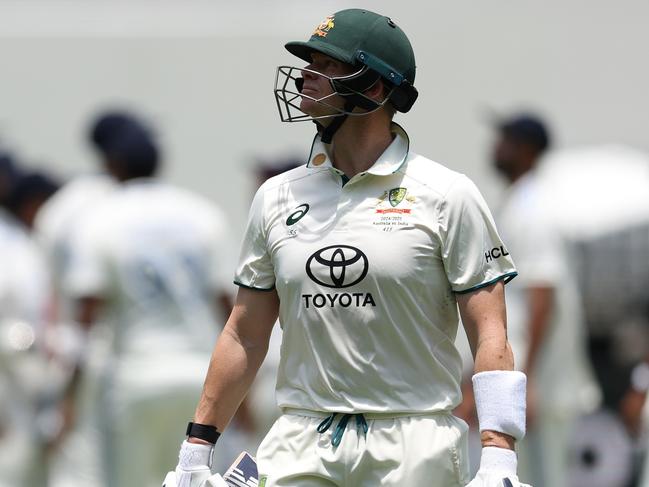 PERTH, AUSTRALIA - NOVEMBER 25: Steve Smith of Australia walks off after he was dismissed by Mohammed Siraj of India during day four of the First Test match in the series between Australia and India at Perth Stadium on November 25, 2024 in Perth, Australia. (Photo by Robert Cianflone/Getty Images)