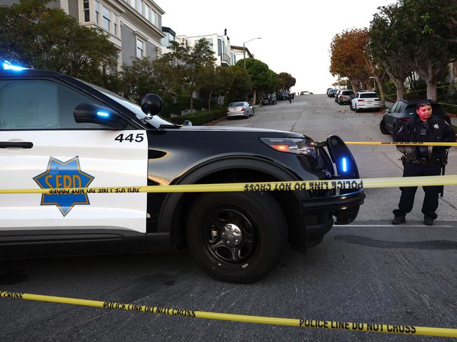 SAN FRANCISCO, CALIFORNIA - OCTOBER 28: A San Francisco police officer stands guard in front of the home of U.S. Speaker of the House Nancy Pelosi (D-CA) on October 28, 2022 in San Francisco, California. Paul Pelosi, the husband of U.S. Speaker of the house Nancy Pelosi, was violently attacked in their home by an intruder. One arrest has been made. Speaker Pelosi was not at home at the time of the attack.   Justin Sullivan/Getty Images/AFP