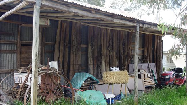 Off-grid houses like this one (belonging to Mike Stone) are a ‘modern day Aussie bunker’. Picture: Alex Turner-Cohen