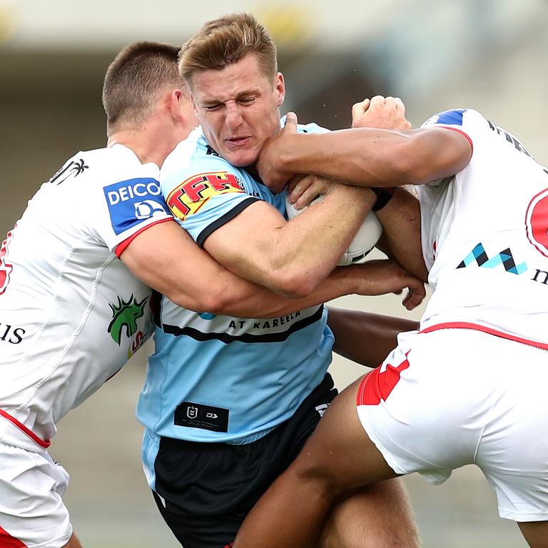 Teig Wilton makes a run for the Sharks. Picture: Brendon Thorne/Getty Images