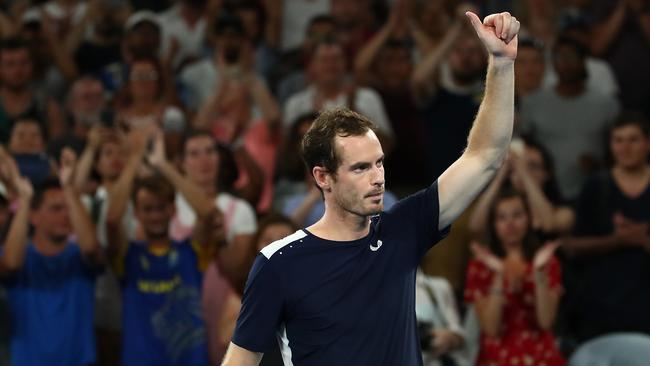 Melbourne salutes Andy Murray after his loss to Bautista Agut. (Cameron Spencer/Getty Images)