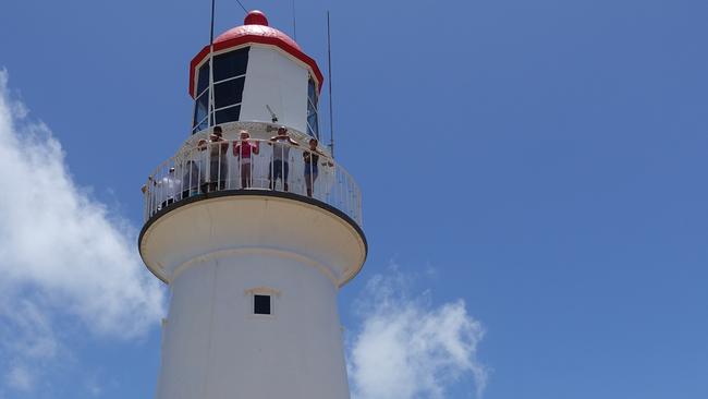 A tour group from the 1770 LARC at the viewing platform of the Bustard Head lighthouse.