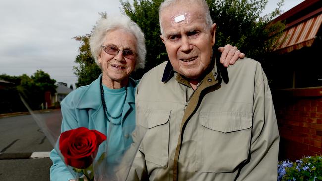 Thelma and Thomas Knight today celebrate their 75th wedding anniversary. Picture: SAM WUNDKE