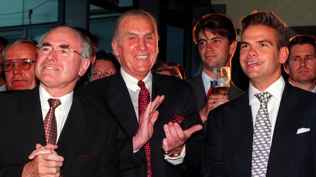 John Laws (centre) with John Howard and Lachlan Murdoch in 1998.