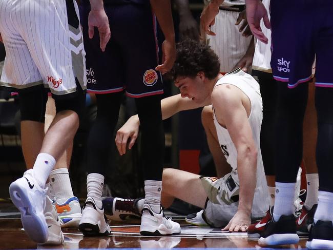 LAUNCESTON, AUSTRALIA - APRIL 26: Josh Giddey of the 36ers reacts after falling to the floor during the round 15 NBL match between the New Zealand Breakers and the Adelaide 36ers at Silverdome, on April 26, 2021, in Launceston, Australia. (Photo by Daniel Pockett/Getty Images)