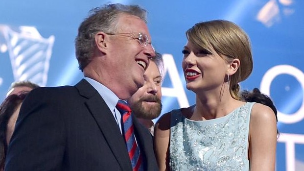 Scott Swift (L) and Taylor Swift.