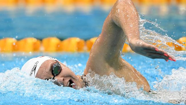 Ariarne Titmus powers to the world record. Picture: Quinn Rooney/Getty Images