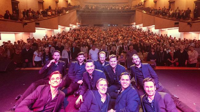 Tom Green performing with the Ten Tenors in Brisbane.