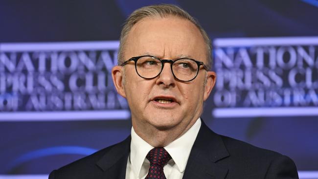 CANBERRA, AUSTRALIA  - NewsWire Photos - January 24, 2025:  Prime Minister Anthony Albanese addresses the National Press Club of Australia in Canberra. Picture: NewsWire / Martin Ollman