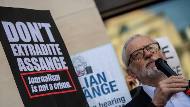 Former Labour Party leader, Jeremy Corbyn, speaks to supporters of Julian Assange outside court before an extradition hearing at The City of Westminster Magistrates Court on April 20 in London, England.