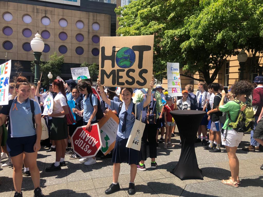 School students take part in climate change protest in Brisbane. Picture: Stephanie Bennett