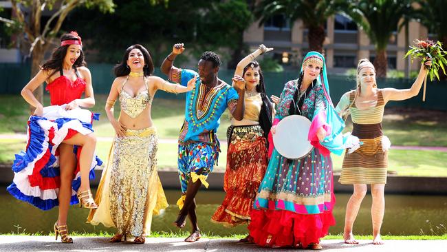 Performers Te Ao o Hinepehinga, Andrea Syd, Lucky Lartey, Jinnie De, Tina De and Peta Strachan.