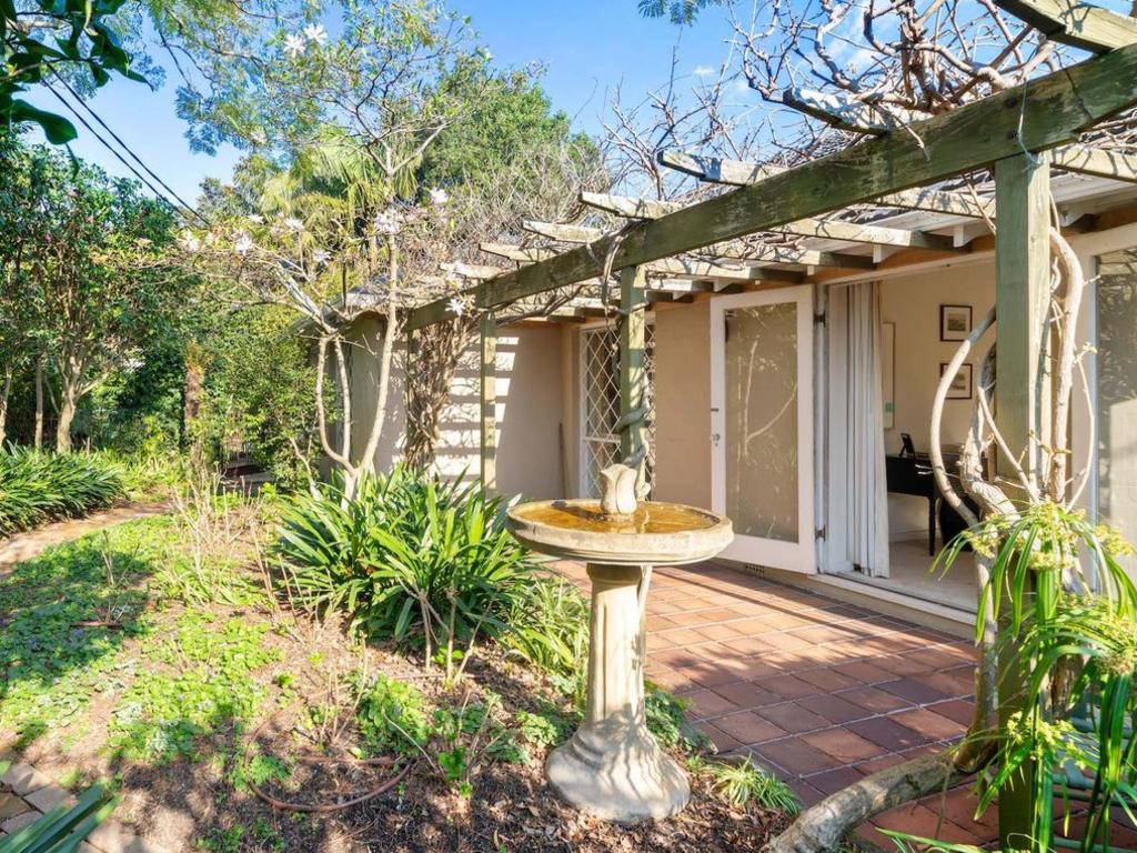 No. 2 Kulgoa Rd, Bellevue Hill, sold $1.3 million above its reserve.