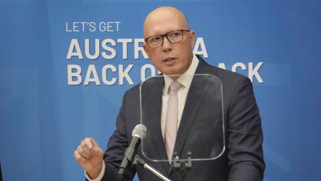 Peter Dutton holds a campaign-style rally in the Labor-held seat of Chisholm in Melbourne on Sunday. Picture: NewsWire / Valeriu Campan