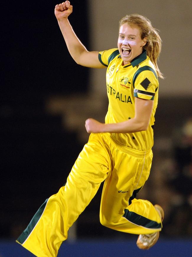 Elysse Perry dominated the recent Ashes.