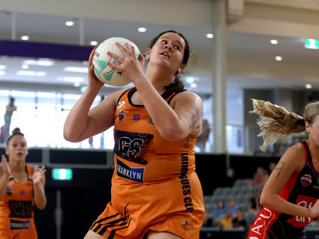 Tigers player Tia Crombie, playing in the Netball QLD u16 Grand Final, Nissan Arena Nathan, on Tuesday 20th September 2022 - Photo Steve Pohlner