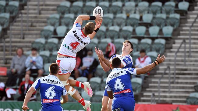 Zac Lomax leaps above the rest during a Round 10 clash with the Bulldogs. Photo: Grant Trouville � NRL Photos