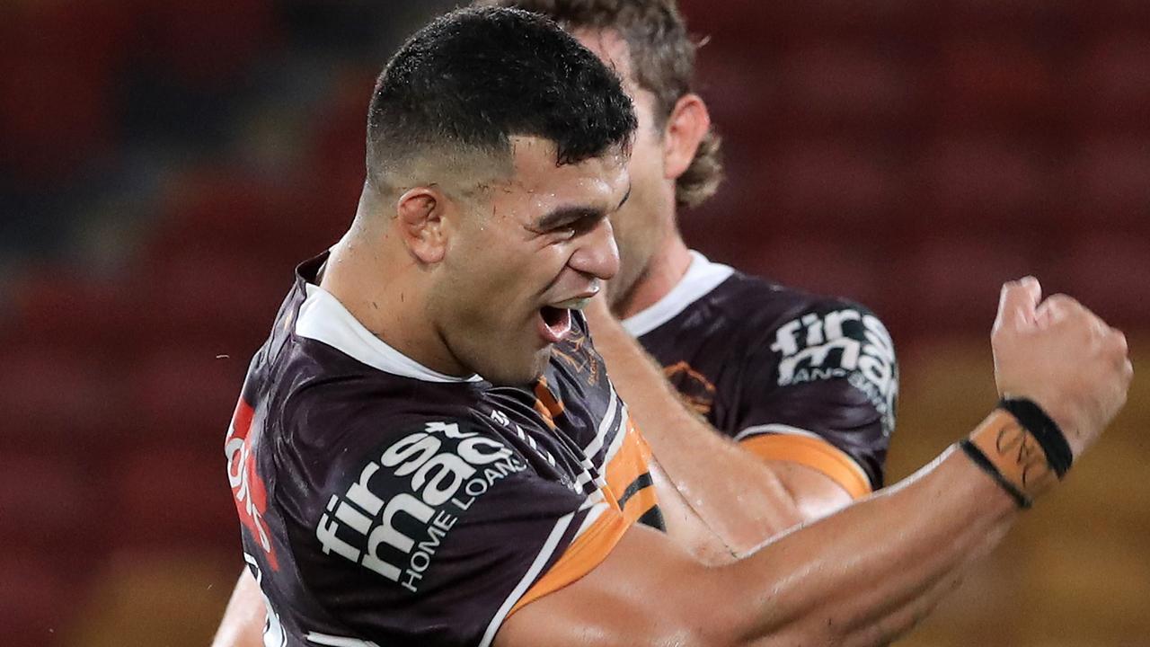 Wendell Sailor has urged David Fifita to stay at the Broncos.