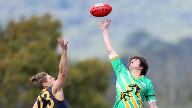 Grattan Stephens wins a ruck tap for Mooroolbark. Picture: Hamish Blair