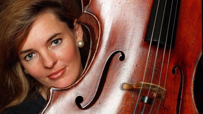 Catherine Hewgill has recorded a program of Russian music with Vladimir Ashkenazy.