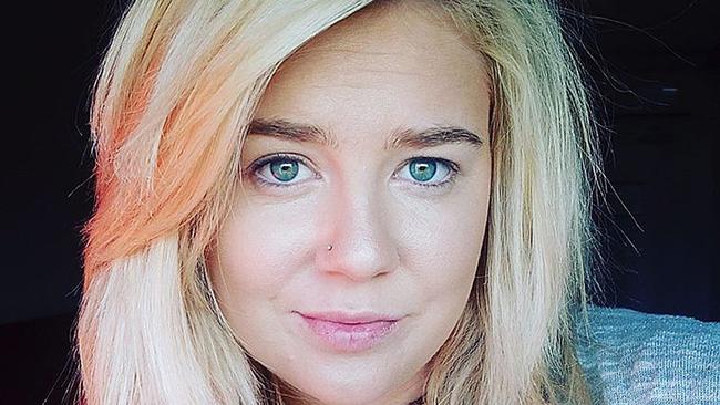 Supplied undated image obtained Monday, May 1, 2017 of Adelaide woman Cassie Sainsbury who has been arrested on drugs charges in Colombia. ainsbury, 22, is facing up to 25 years in jail after being arrested for allegedly carrying 5.8kg of cocaine concealed in her luggage as she tried to fly home to Australia on April 11 from at El Dorado International Airport in Bogota. (AAP Image/Facebook) NO ARCHIVING, EDITORIAL USE ONLY