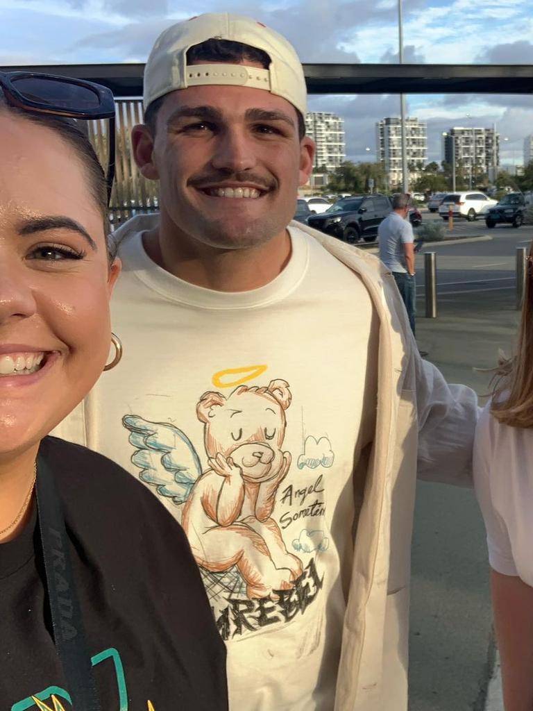 Nathan Cleary poses for a selfie with fans in Perth. Photo: Instagram/AnnieLewin.