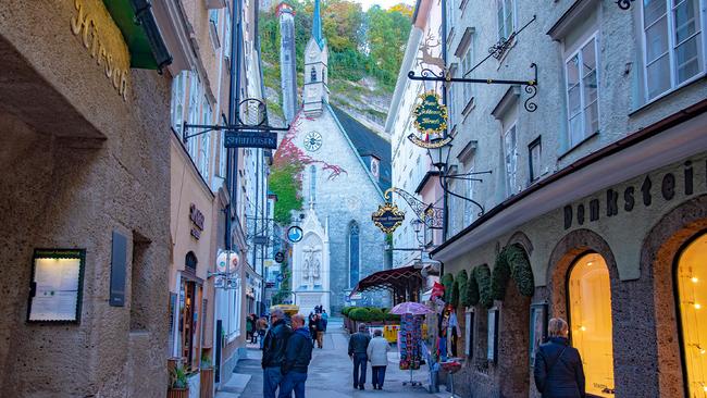 Shopping street Getreidegasse, near Mozart's birthplace.