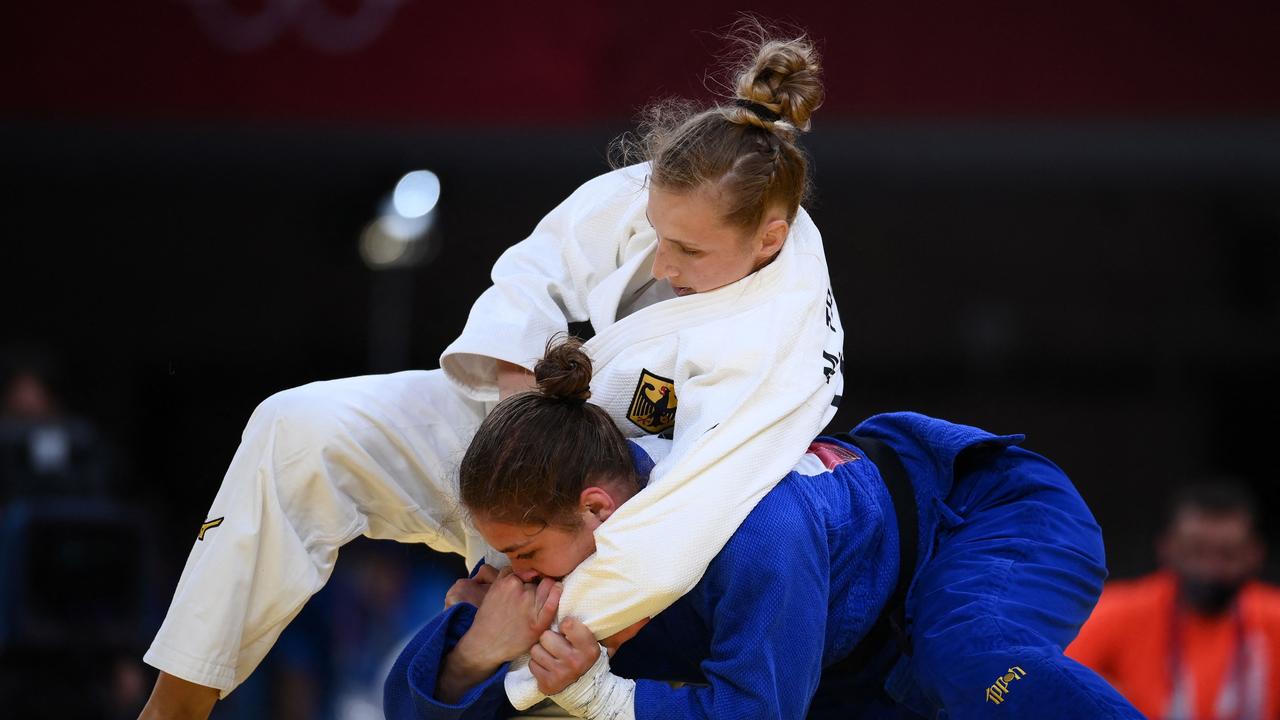 Tokyo Olympics 2021 Coach slaps athlete, Martyna Trajdos, Claudiu Pusa, video, reaction, explanation, Judo