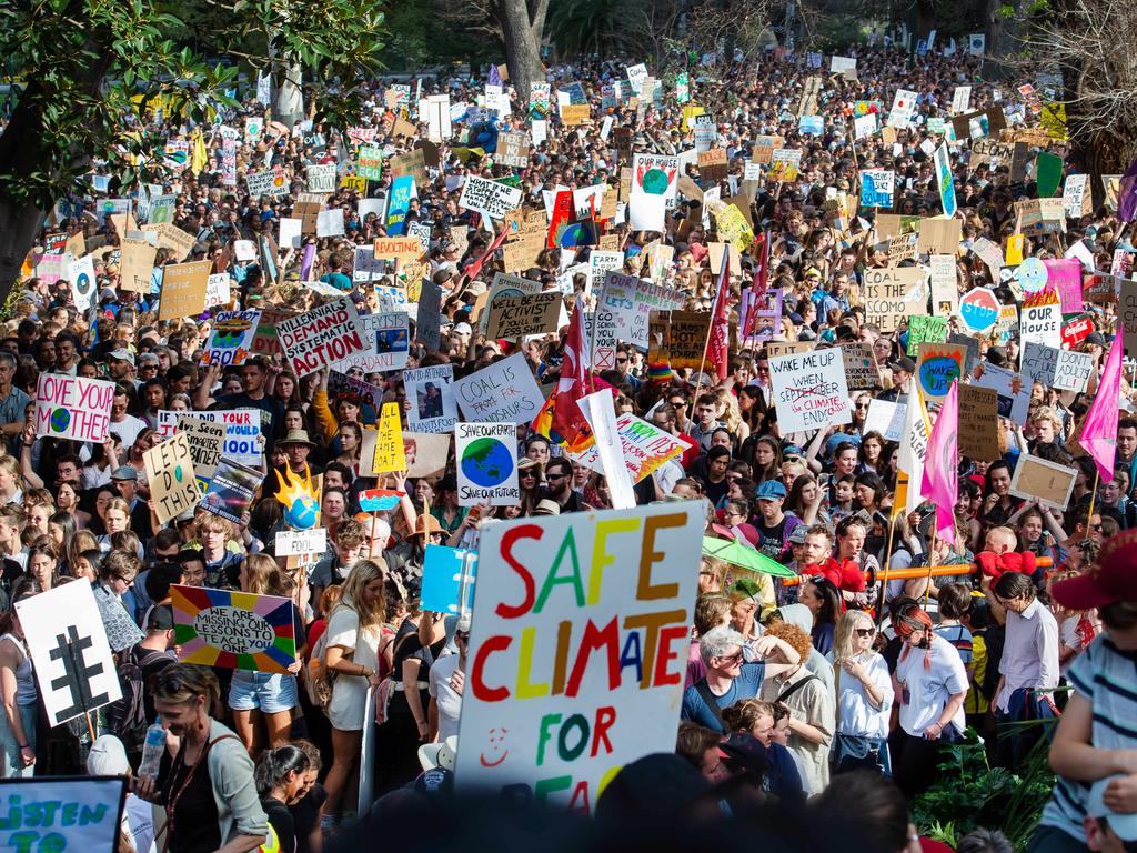 Will the climate change protest numbers this week reach the level seen here at Melbourne’s Treasury Gardens? Picture: Jay Town