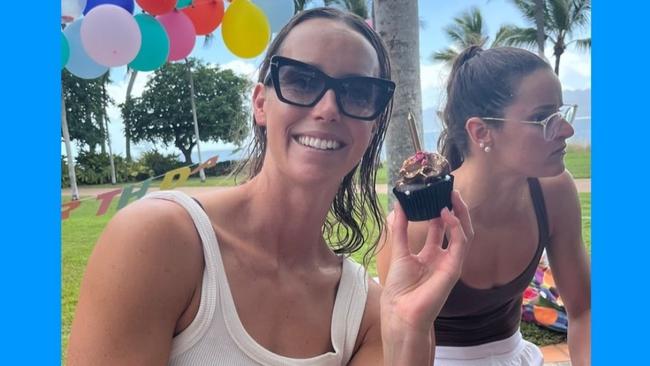 Olympian Emma McKeon low-key celebrates her 30th birthday at The Strand in Townsville.