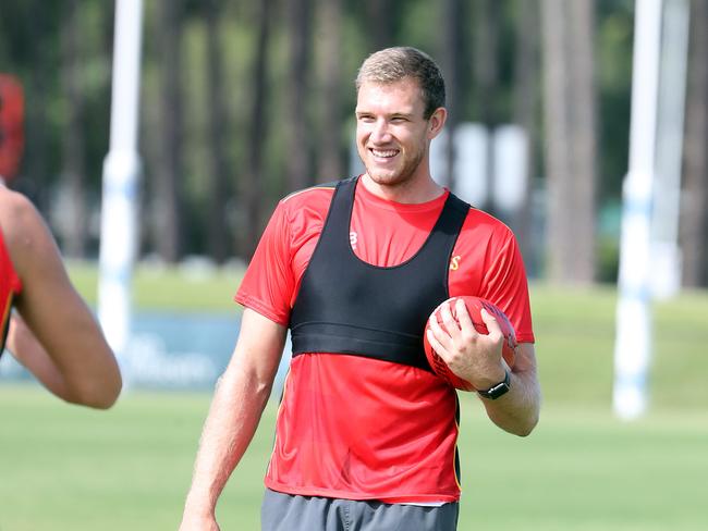 Gold Coast Suns training at Bond Uni fields. Photo of Sam Day. Photo by Richard Gosling