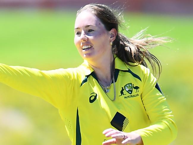 ADELAIDE, AUSTRALIA - JANUARY 20: Amanda Jade-Wellington  of Australia celebrates the wicket of Ellie Threlkeld of England   with Georgia Redmayne of Australia during the First International T20 match in the series between Australia A and England A at Karen Rolton Oval, on January 20, 2022, in Adelaide, Australia. (Photo by Mark Brake/Getty Images)