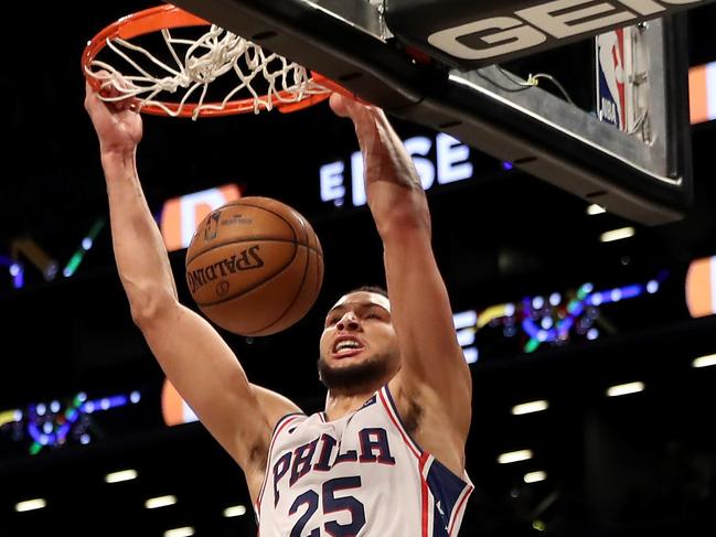 NEW YORK, NEW YORK - JANUARY 20: Ben Simmons #25 of the Philadelphia 76ers dunks in the second half against the Brooklyn Nets at Barclays Center on January 20, 2020 in New York City.The Philadelphia 76ers defeated the Brooklyn Nets 117-111.NOTE TO USER: User expressly acknowledges and agrees that, by downloading and or using this photograph, User is consenting to the terms and conditions of the Getty Images License Agreement.   Elsa/Getty Images/AFP == FOR NEWSPAPERS, INTERNET, TELCOS & TELEVISION USE ONLY ==