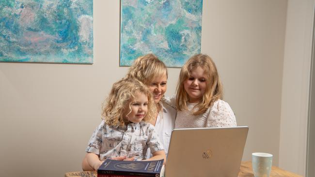 04-07-2023 Jessami Kingsley at home with kids Paddy and Eden Lily in Drysdale has been nominated for a AusMumprenuer Award. Picture: Brad Fleet