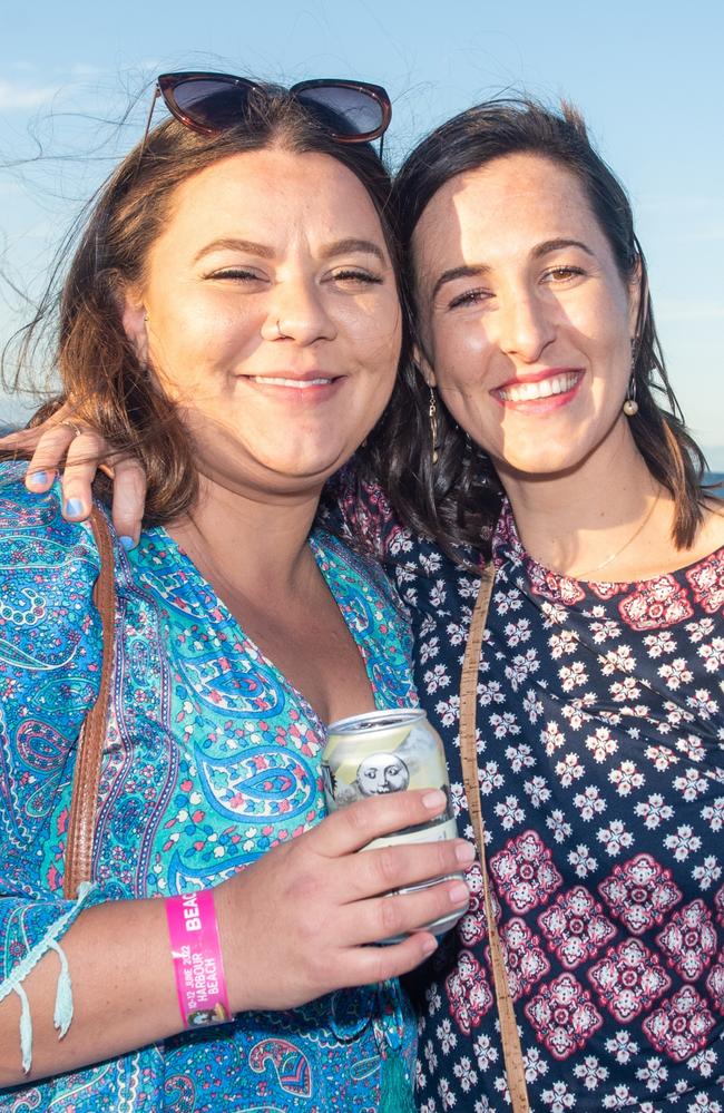 Mackay Beach Horse Races 2022 social photos | Townsville Bulletin