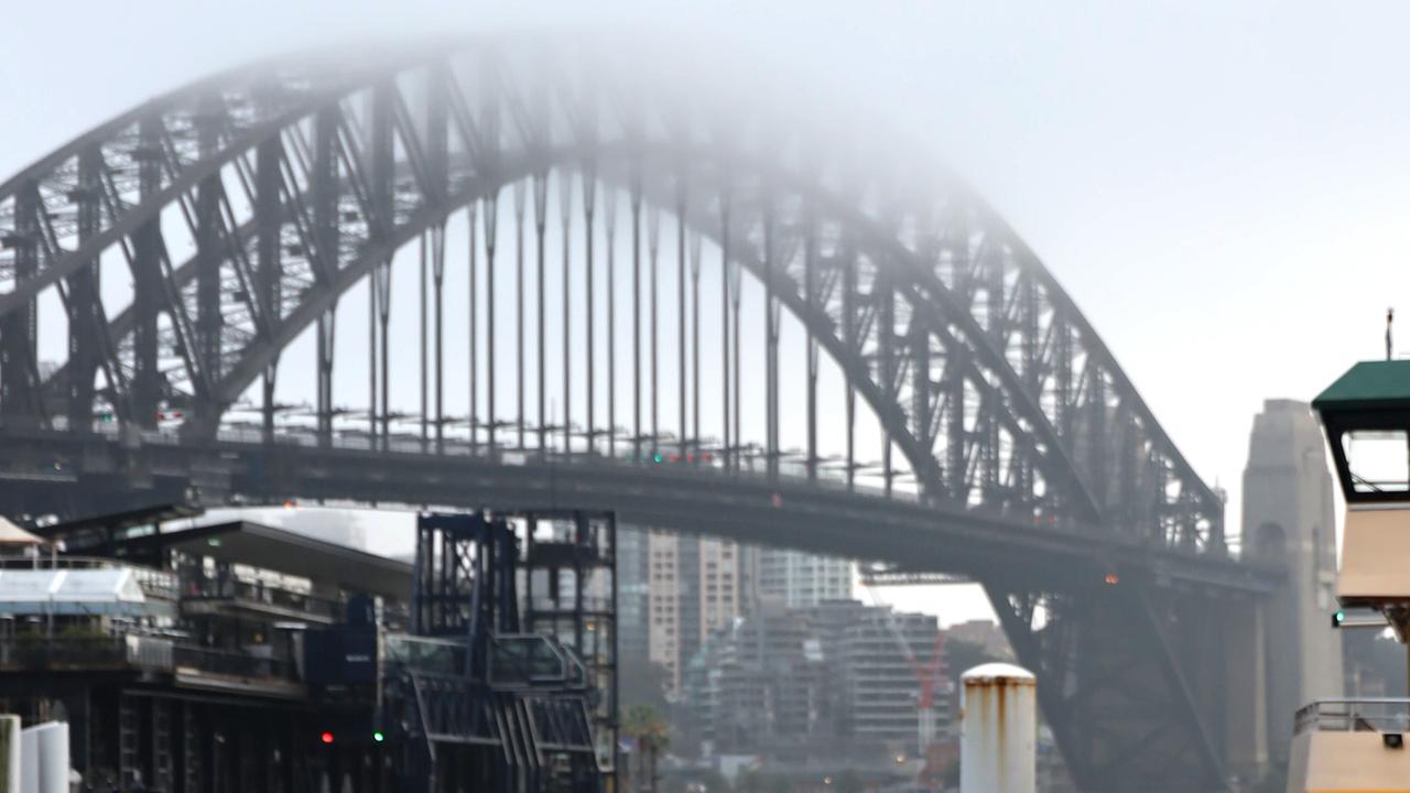 Temperatures as low as 10C will be experienced in Sydney.. Picture: NCA NewsWire / Nicholas Eagar