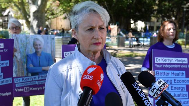 Independent candidate for Wentworth Kerryn Phelps at a press conference at Rushcutters Bay in Sydney, Tuesday, October 2, 2018. (AAP Image/Mick Tsikas) NO ARCHIVING