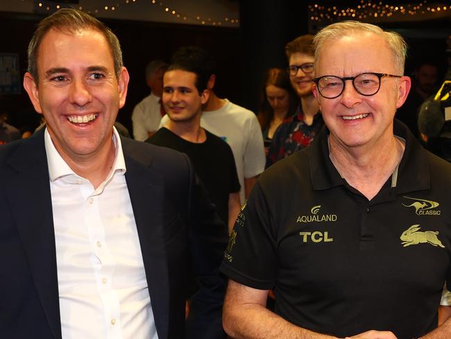 NCA 2025 FEDERAL ELECTION, Labor Bus. April 17, 2025. Australian Prime Minister Anthony Albanese on the campaign trail in Queensland. The Prime Minister and Treasurer Jim Chalmers meet the labor faithful at The Paddo. Picture: Mark Stewart / NewsWire